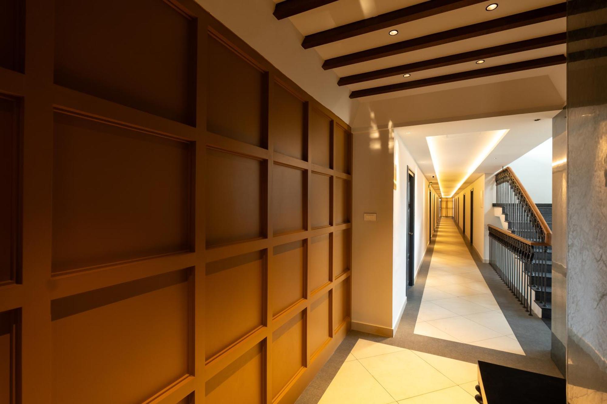 Court 11 By Dimora Hotel Kochi Bagian luar foto