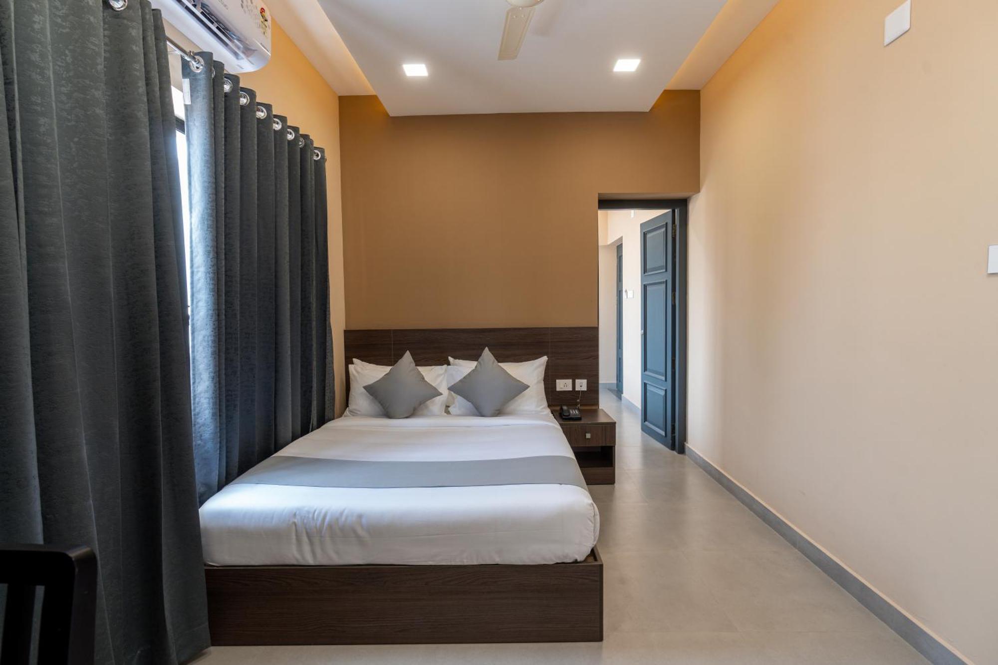 Court 11 By Dimora Hotel Kochi Bagian luar foto